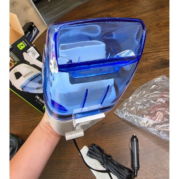 Smart Gear 12-Volt DC Auto Vac With Powerful Suction & Crevice Tool - Picture 12 of 13